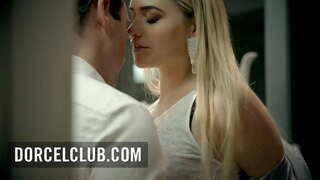 ���ணர்ச்சி செக்ஸ் கொண்டு அழகான மனைவி மியா Malkova