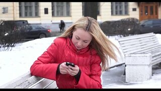 Täysi-ikäinen, teini babe haluaa seksiä