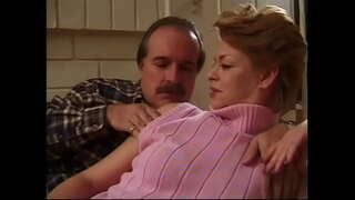 مامان, Sharin چوب باد بزرگ می شود بیدمشک عمیق حفاری و منی در کون